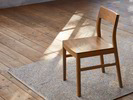 Stuhl Karim, mit Holz-Sitzfläche